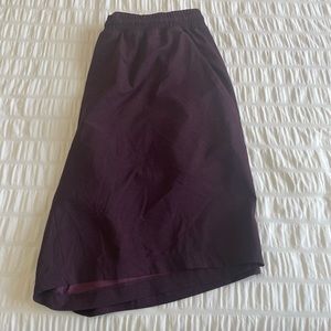 Lululemon Mens shorts XL Burgundy